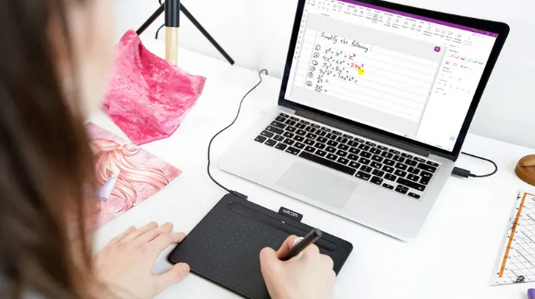 Tableta Grafica Wacom One by Wacom Small CTL 472